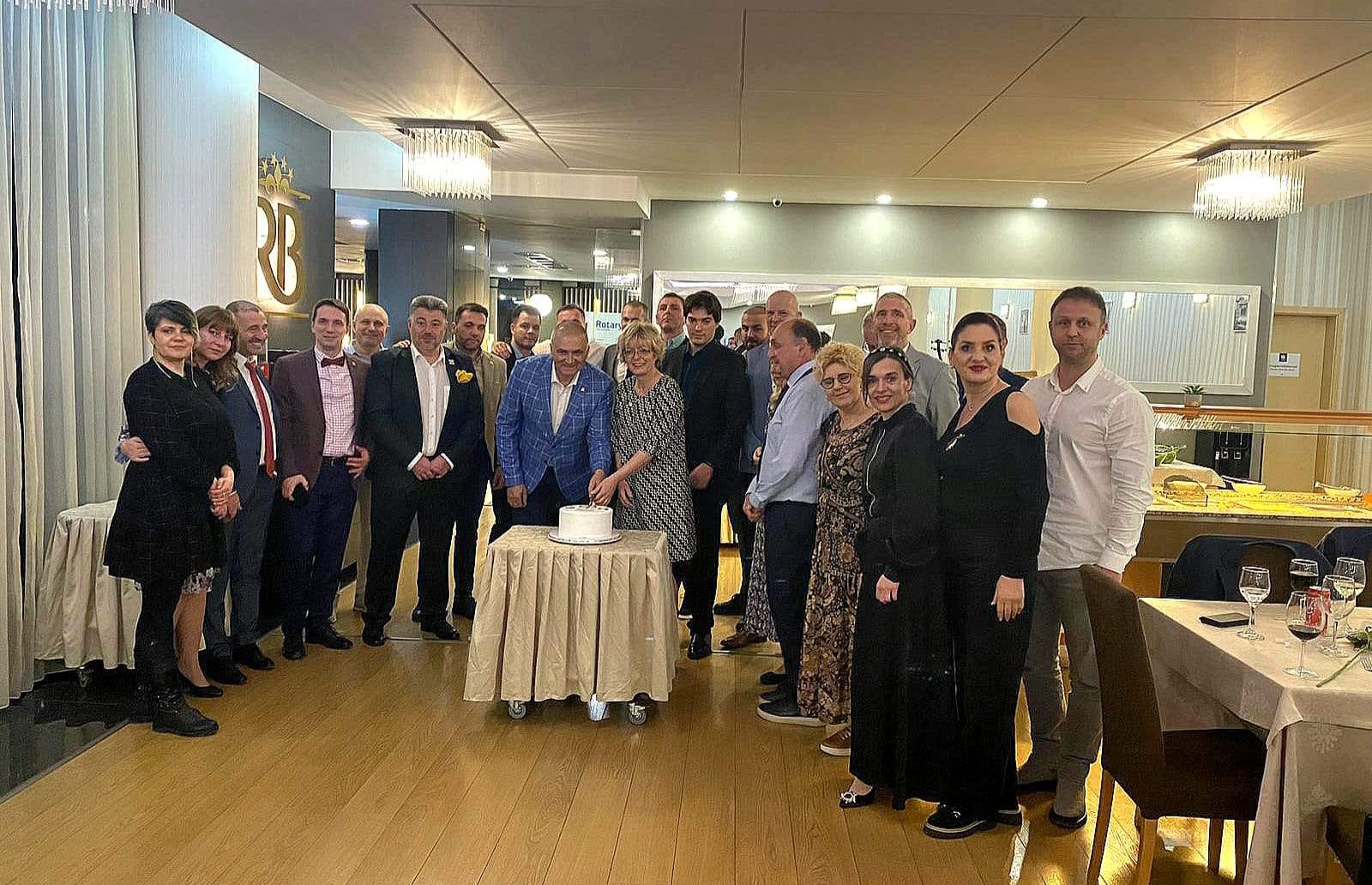 Bratimljenje Twinning agreement Sa radošću saopštavamo da se naš klub 2.