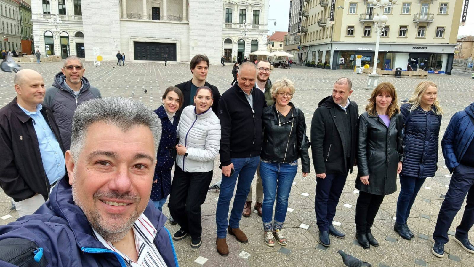 Bratimljenje Twinning agreement Sa radošću saopštavamo da se naš klub 2.