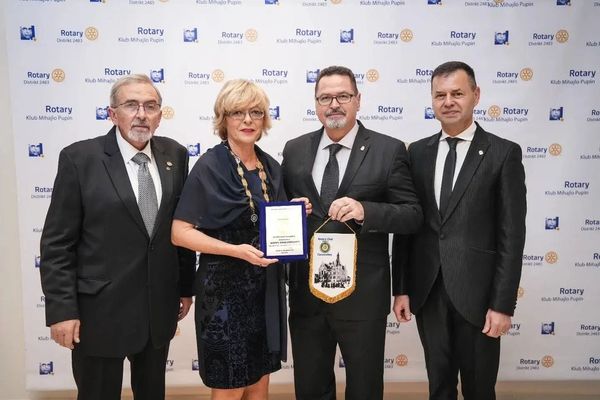 🥂Čarter proslava kluba🥂 Rotari klub ,,Mihajlo Pupin" proslavio je u subotu…