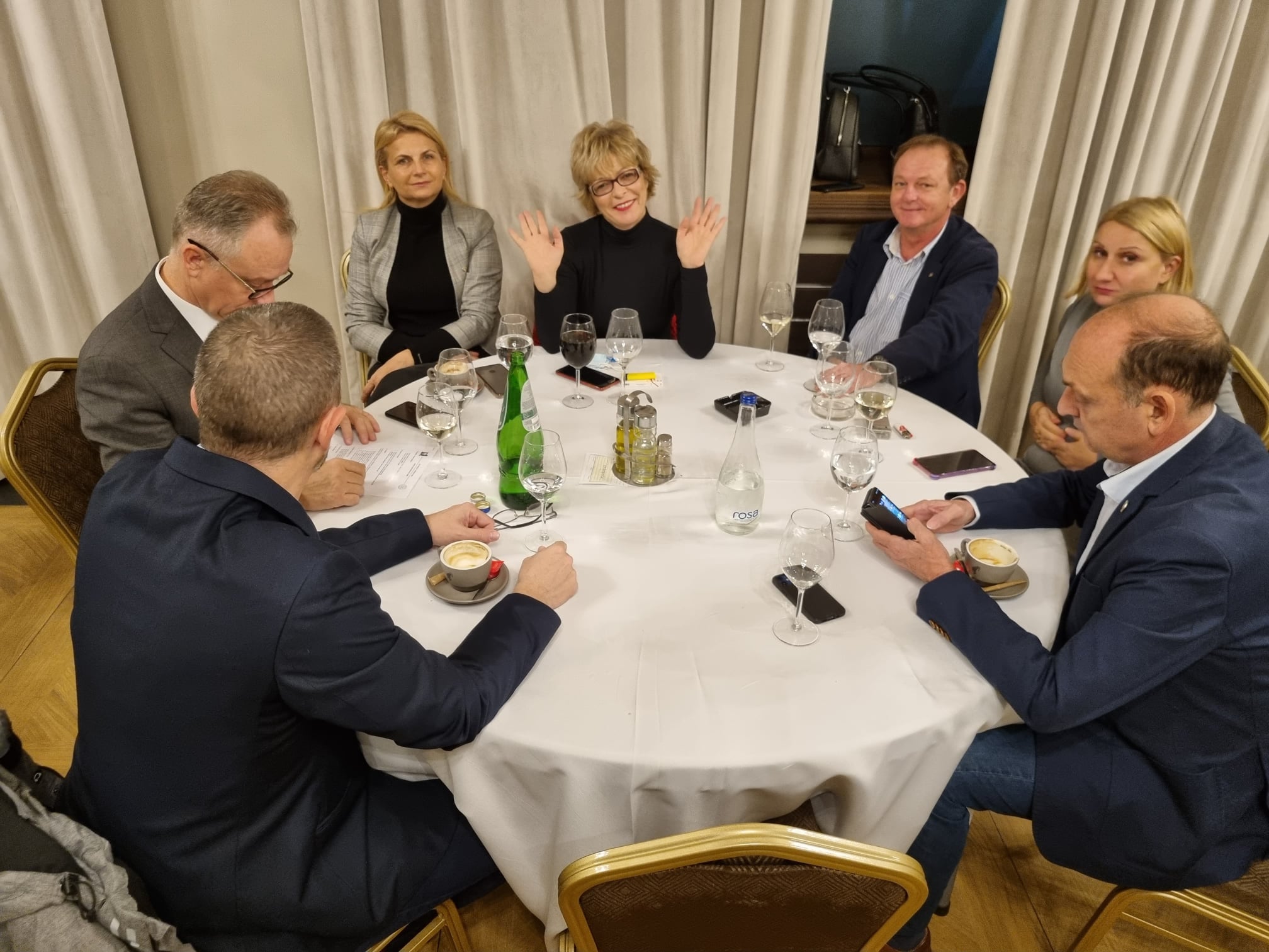 Još jedno brojno okupljanje u organizaciji .