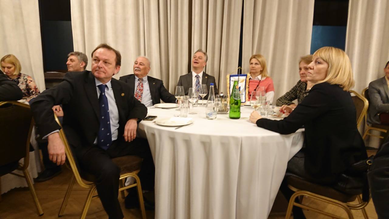 Uspešno predavanje Hrvoja Kenfelja DGN Districta 1913 - Novi ritam - Rotary…